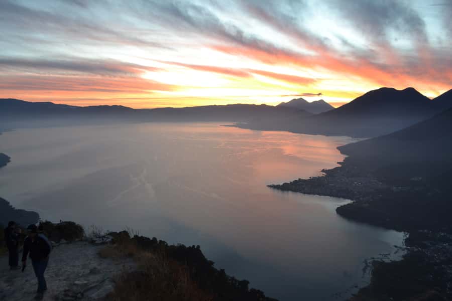 3 Mayan Villages Tour to Lake Atitlan (full day) - The three details that shape this Lake Atitlán day