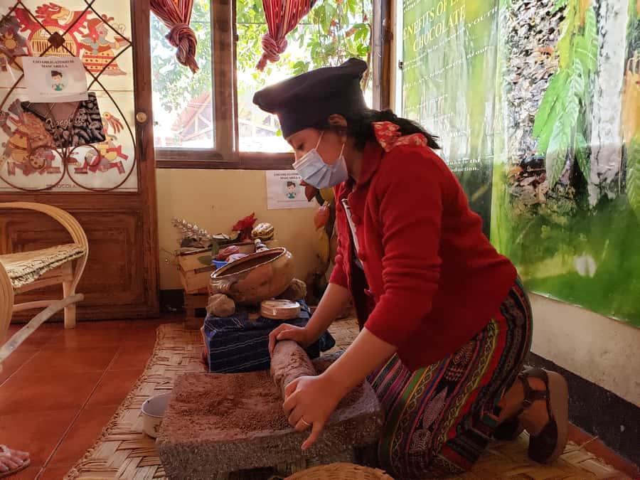 3 Mayan Villages Tour to Lake Atitlan (full day) - What the private boat changes