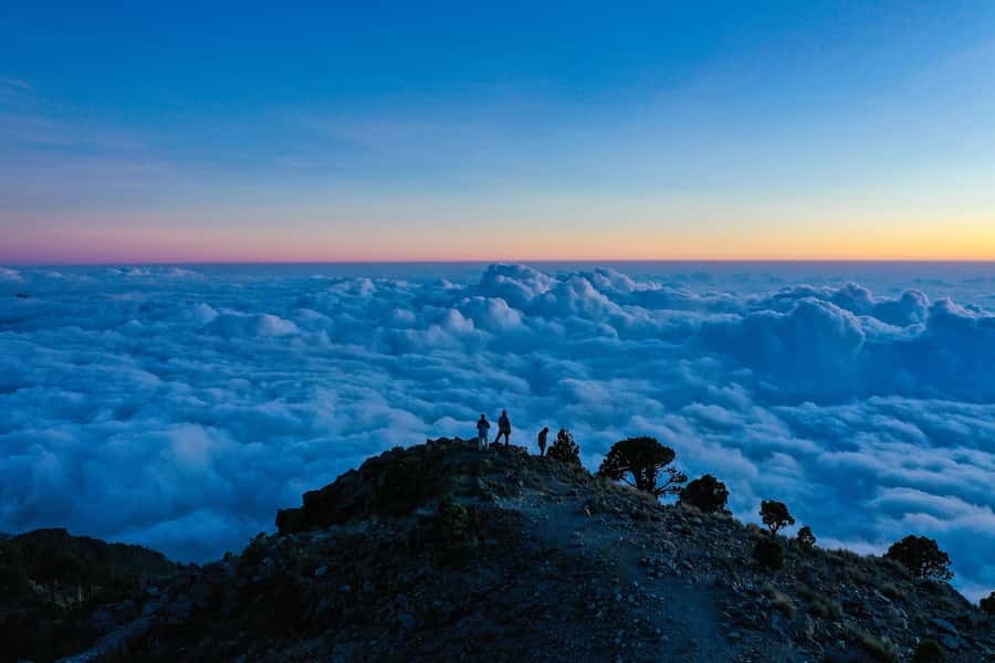 Acatenango Volcano Overnight Hike 2-Day Camping &Fuego Views - Group size, language, and guide support