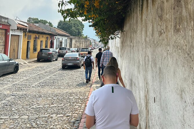 Antigua Guatemala Full Day Tour - Santa Catalina Arch, Antigua’s most recognizable photograph