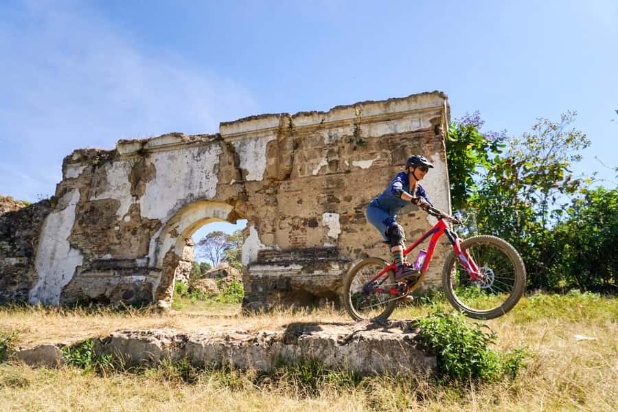Antigua Guatemala: Half-Day Mountain Bike Tour with Guide - Starting High on Volcán Acatenango