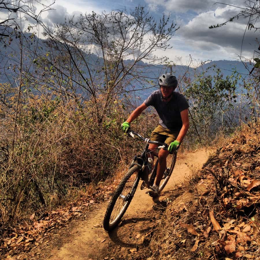 Antigua Guatemala: Half-Day Mountain Bike Tour with Guide - San Andres Ruins and the Ride Back Up