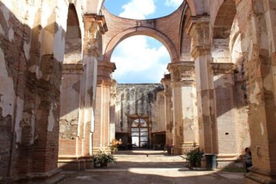 Antigua Guided Tour with lunch from Quetzal Port.