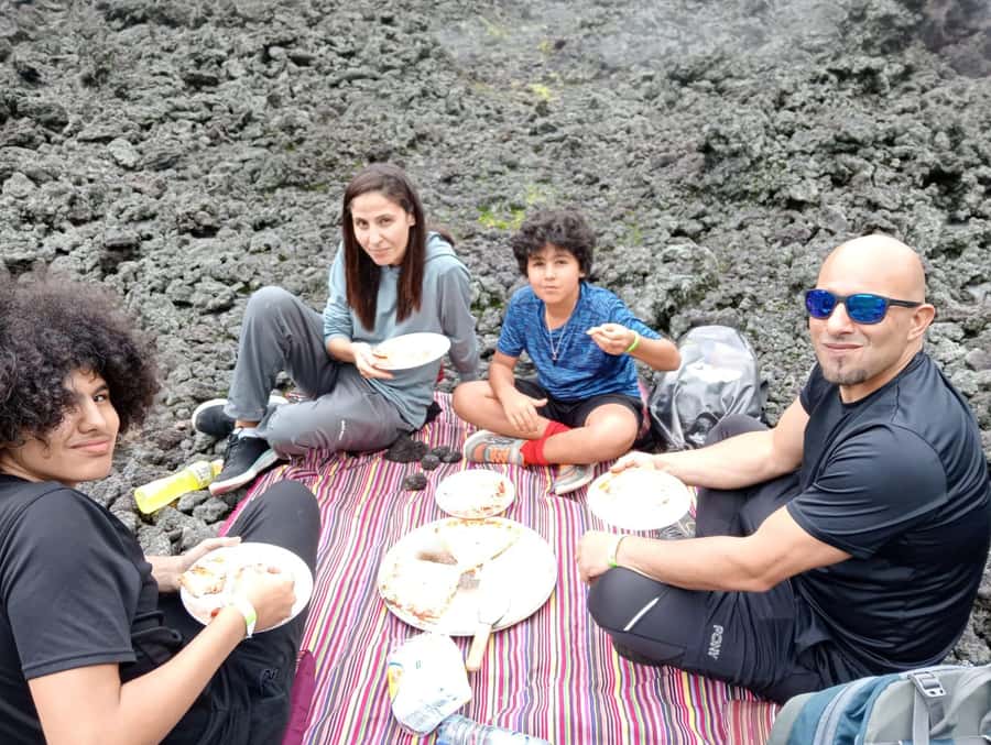 Antigua: Make & Eat Pizza at Pacaya Volcano Private Tour - What the $299 price really covers