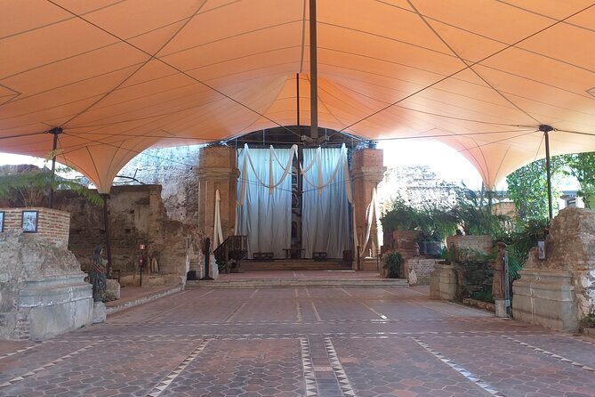 Antigua Private Cultural Walking Tour - Casa Santo Domingo and the remains of a monastery