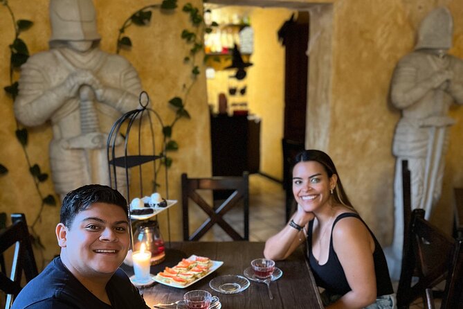Antigua's Magical Afternoon Tea / Coffee Party - Entering El Alquimista Café in Antigua