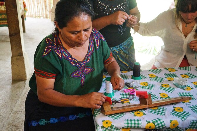 Authentic local experience with a community of women - The temazcal in a low adobe house