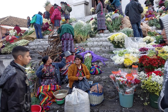 Chichicastenango and Iximché Day Trip from Guatemala City - Santo Tomás Church and Calvary Church