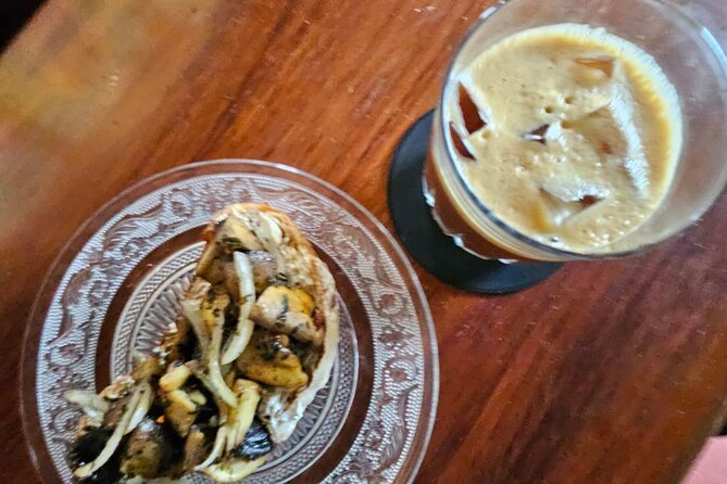 Coffee crawling and breakfast tour in Antigua - What the small local-business focus adds
