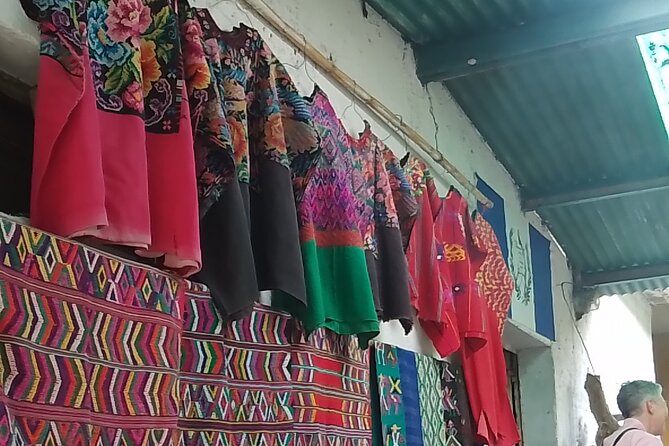Coffee & Macadamia Fincas Tour - Guides, flexibility, and the human side of the tour