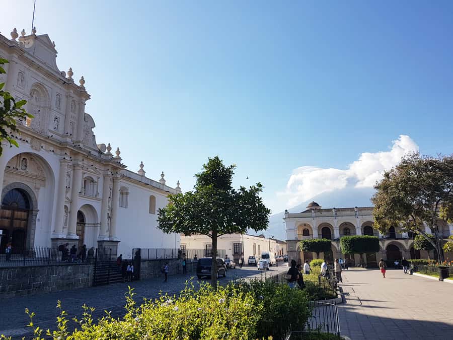 Combo Tour: Colonial Antigua & Guatemala City Explorer Tour - Why combine Antigua and Guatemala City in one day?