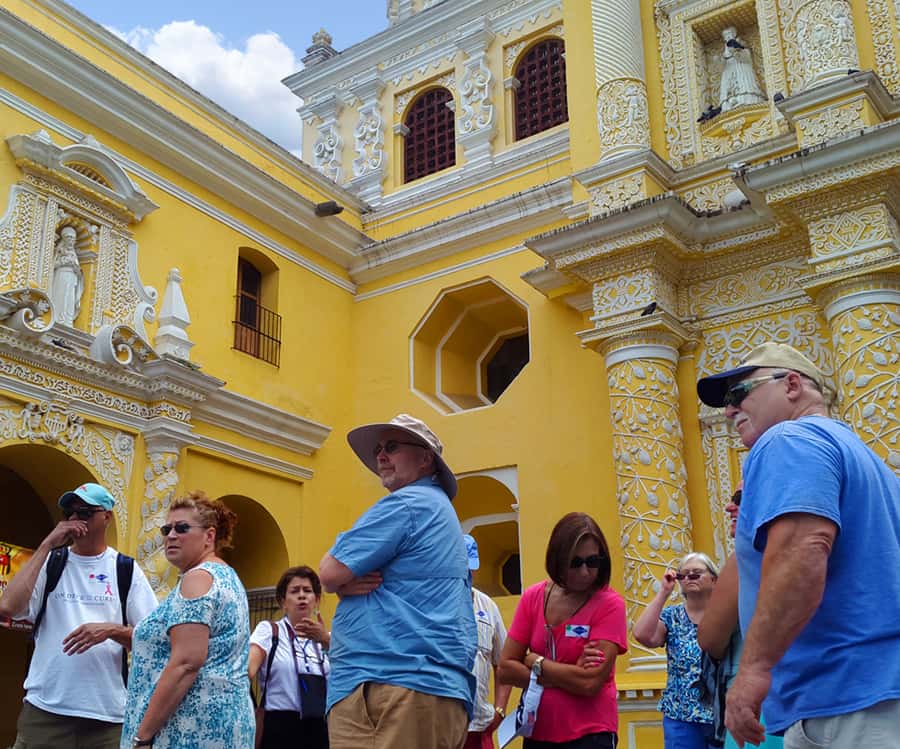 Combo Tour: Colonial Antigua & Guatemala City Explorer Tour - Santa Catalina Arch and the story behind it