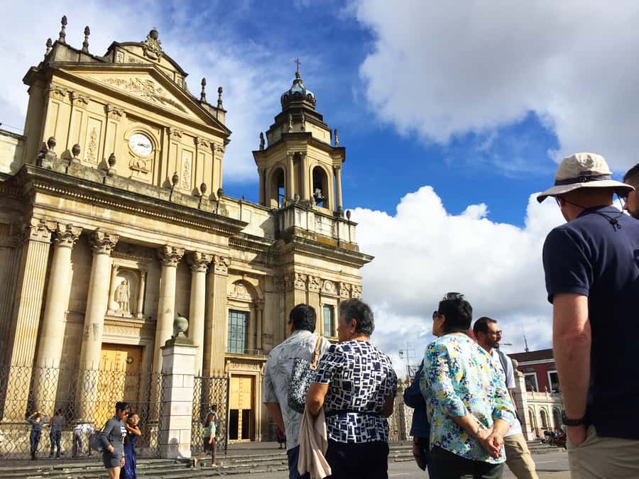 Combo Tour: Colonial Antigua & Guatemala City Explorer Tour - La Unión tank and Antigua’s daily life