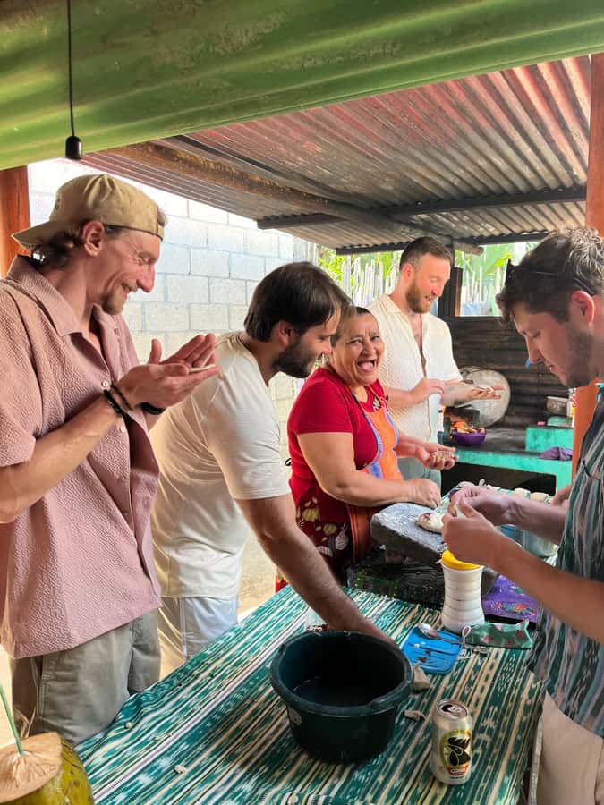 El Paredón: Traditional Cooking Class with a Local Family - Arriving at Aura and Adelso’s home in El Paredón