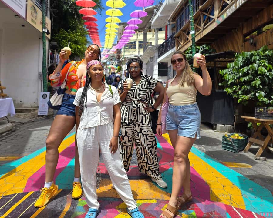 FROM ANTIGUA, ROUND TRIP: EXPLORING THE VILLAGES OF LAKE ATITLÁN. - The practical tradeoffs before you book