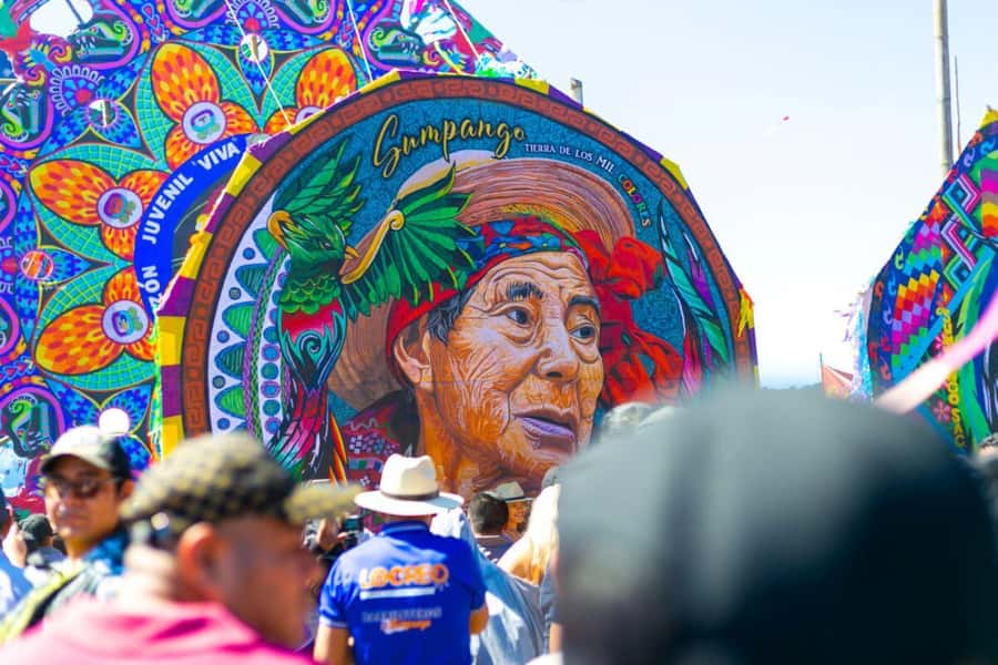 From Antigua to Sumpango Giant Kite Festival - Sumpango Cemetery and All Saints’ Day customs