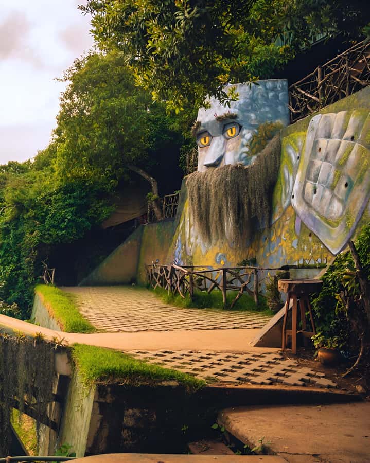 From Guatemala City Hobbitenango Day Tour - What the guide adds to the day