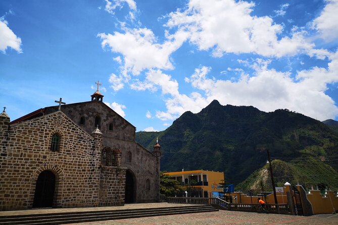 Full-Day Lake Atitlan Tour - The early road to Chimaltenango