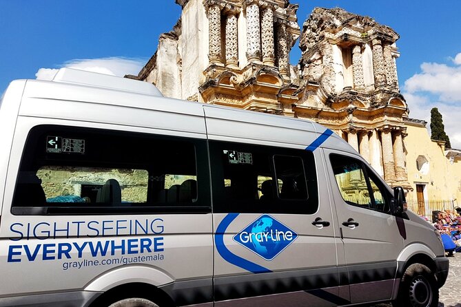 Guatemala Airport Roundtrip Transfer to Antigua Guatemala - The shared van ride toward Antigua