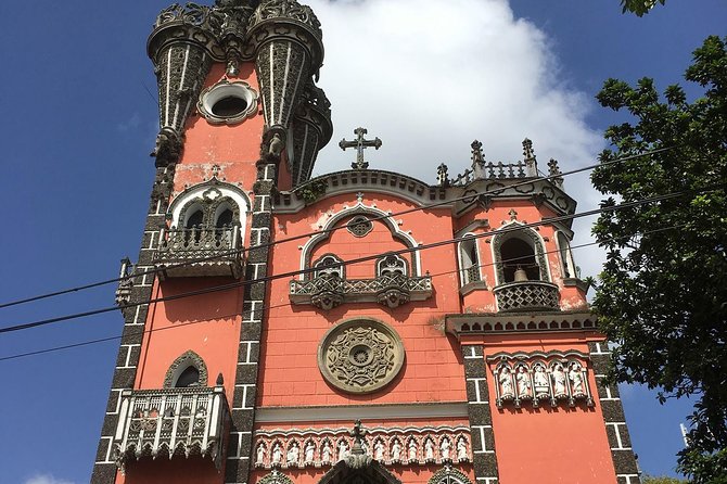Guatemala city walking tour only weekends. 2 persons and up - The Post Office building and the National Palace