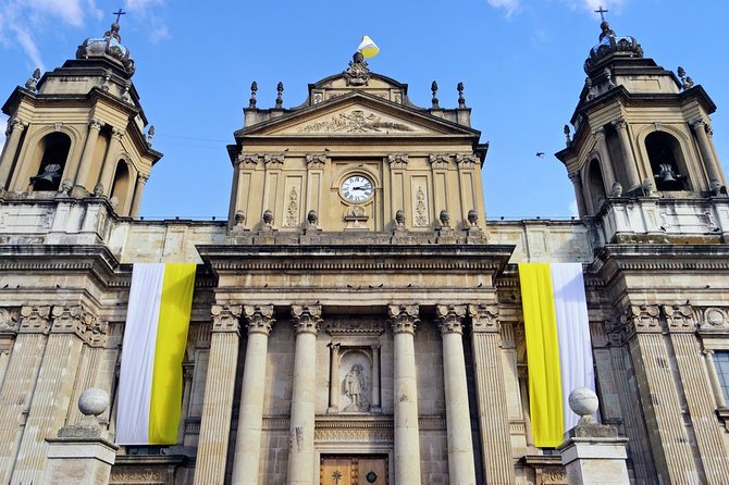 Historic and Cultural Tour of Guatemala City - Panoramic & Walking Experience - The Metropolitan Cathedral of Santiago