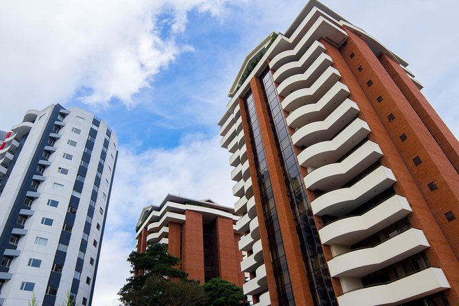 Historic and Cultural Tour of Guatemala City - Panoramic & Walking Experience - 4 Grados Norte, the city’s newer side