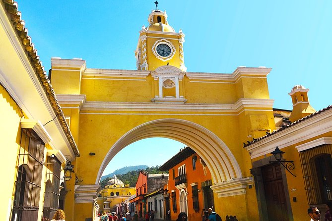 Historical and Cultural Walking Tour of Antigua Guatemala - Santa Catalina Arch and the story behind the landmark
