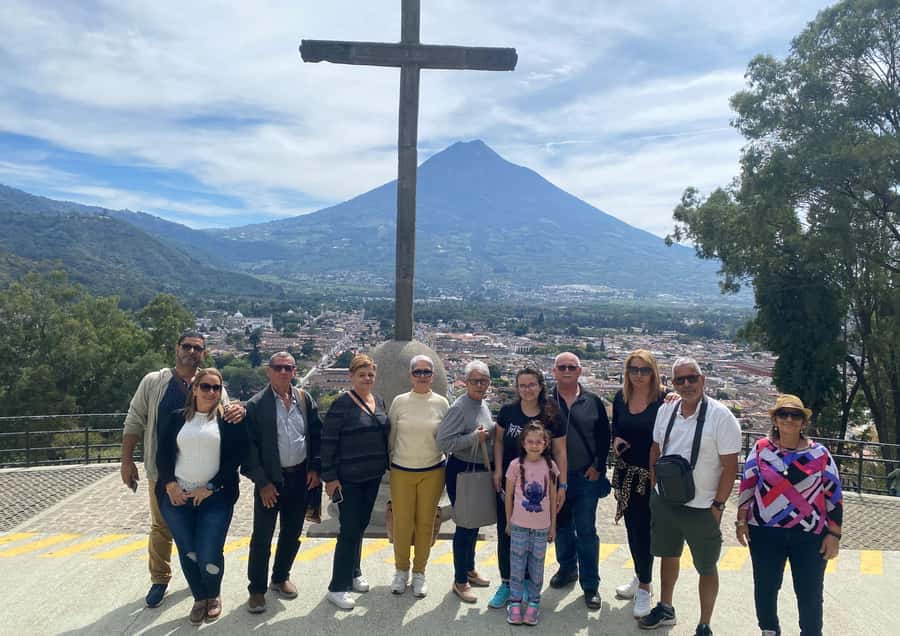 Hobbitenango and Antigua Tour: From Guatemala City - Who should book this tour?