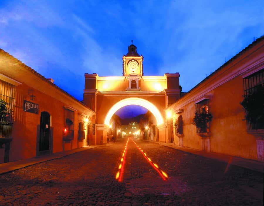 Iximche and Antigua Day Tour - Who Will Enjoy This Eight-Hour Day?