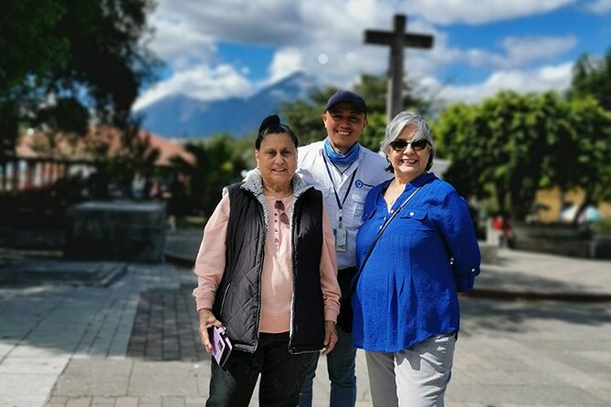 La Antigua Guatemala´s Surrounding Villages - Culture & Color - San Miguel Escobar and Ciudad Vieja on the road