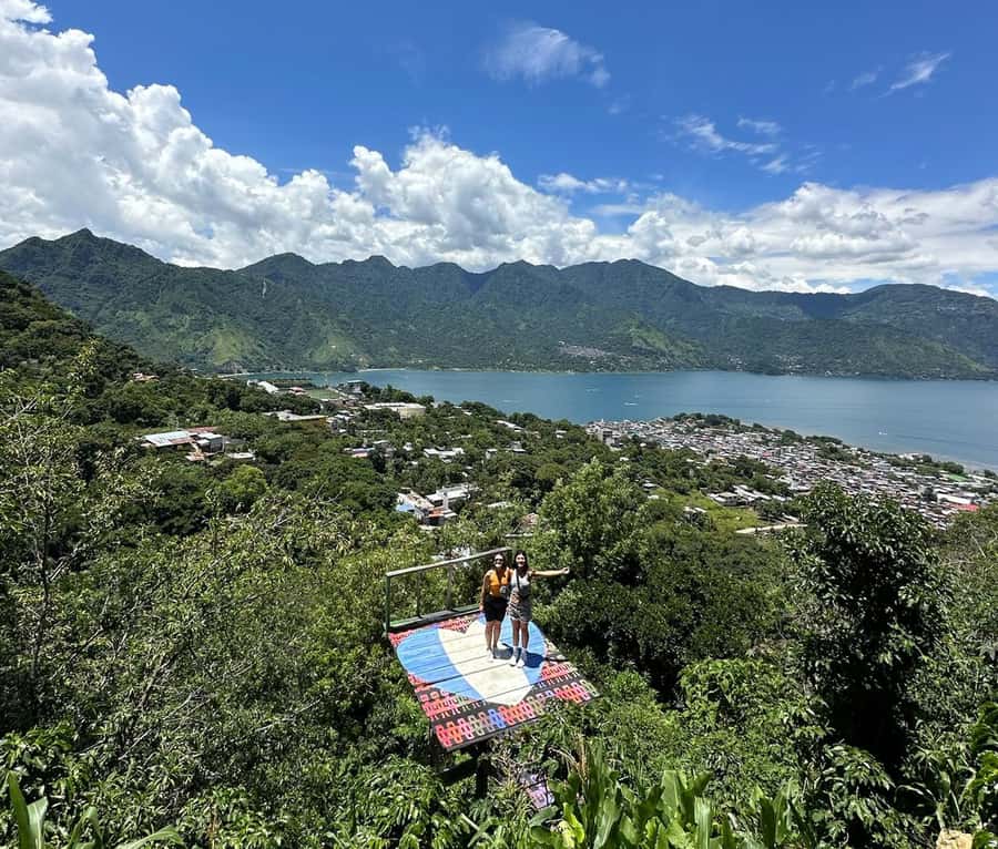 Lake Atitlán Mountain - La Abeja Maya and the stingless bees