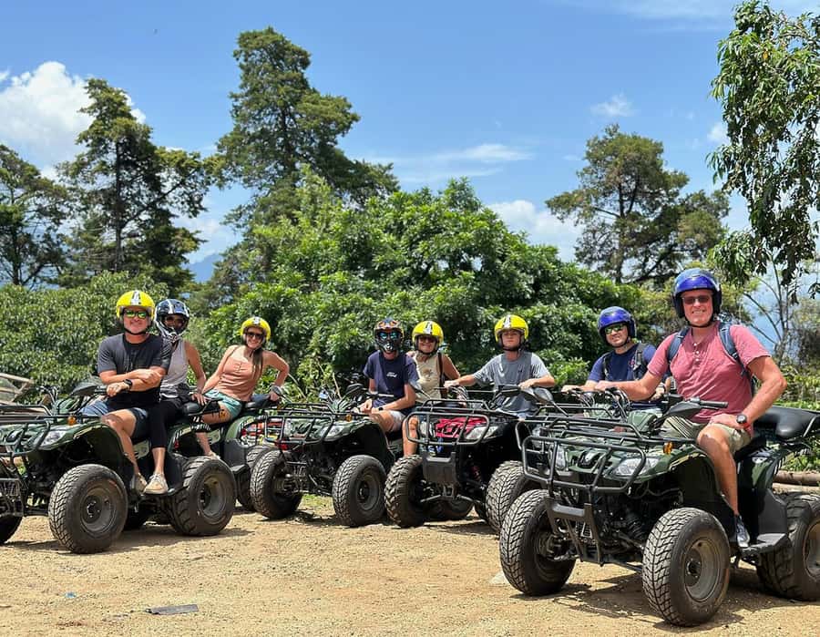 Lake Atitlán Mountain - How the small group changes the experience