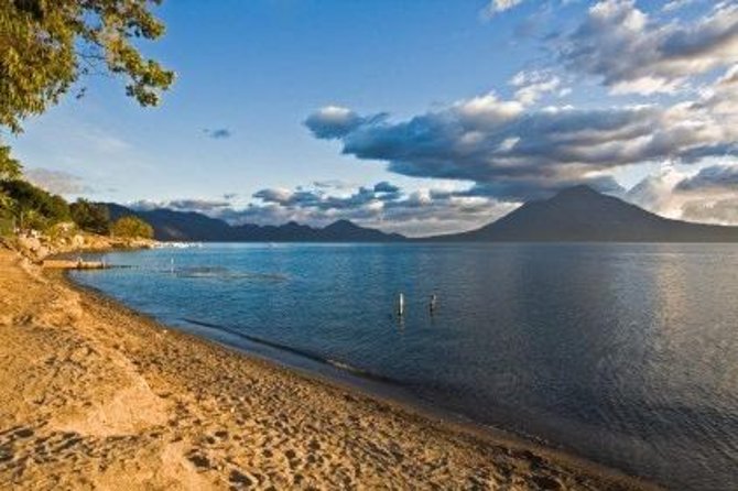 Lake Atitlán Sightseeing Cruise with Transport from Guatemala City - The early pickup and winding road to the lake