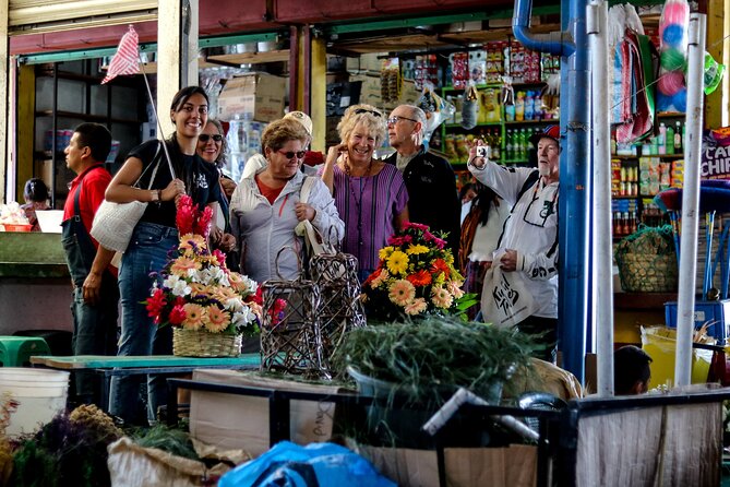 Market food tour and tortilla workshop - The tuk tuk ride to El Comalote