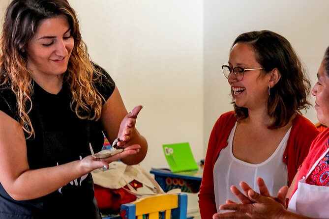 Market food tour and tortilla workshop - Guides, language, and the private format