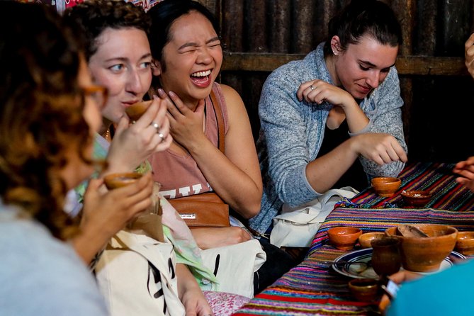 Market food tour and tortilla workshop - Starting at Parque Central in Antigua