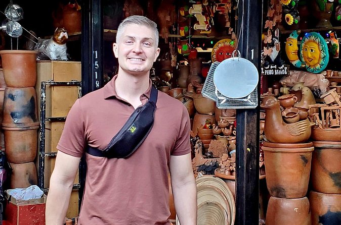 Mayan Cultural Walking Tour in La Antigua - Central Park, the natural place to sort it all out