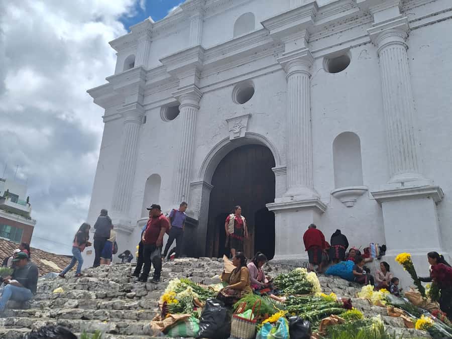 One-day visit to Chichicastenango from Antigua Guatemala - The Chichicastenango market, three hours of sights and sounds