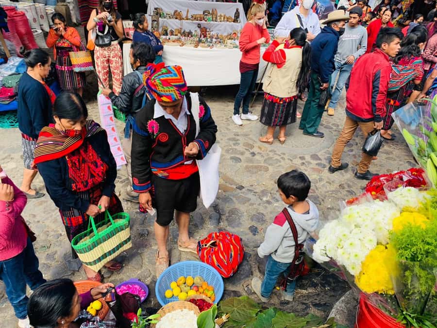 One-day visit to Chichicastenango from Antigua Guatemala - Lunch and the limits of the $65 price