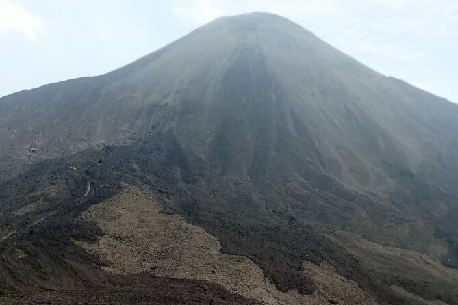 Pacaya Hike from Antigua an Adventure with Roasted Marshmallows - The 3.5-kilometer climb through changing weather