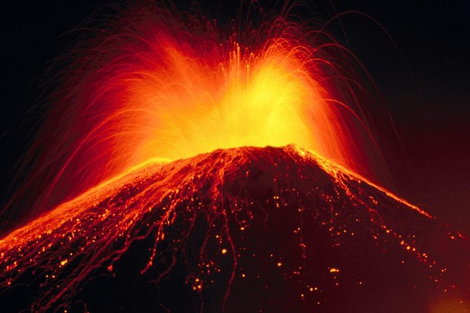 Pacaya Volcano Excursion from Guatemala City - The long road to Pacaya