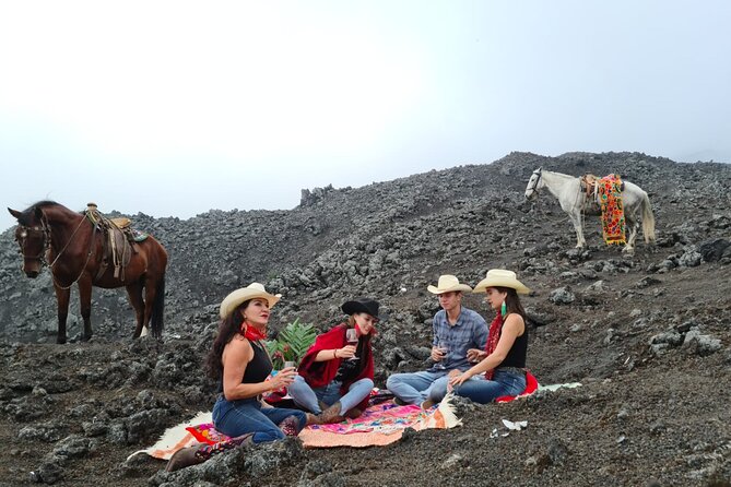 Pacaya Volcano Luxury Sunset Horseback Riding Tour/ Dinner Cooked by-Lava Chef - Pizza, marshmallows, and a Mayan picnic