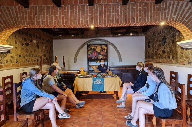Private Chocolate Tasting Experience in Guatemala - Getting there, meeting the guide, and the ride