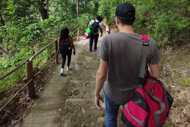 Private Day Tour of Magic and Nature in Cascades of Urlanta - A short stop in Jalapa’s central park