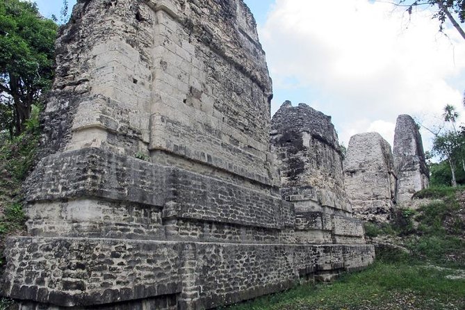 Private Extended Sunrise Tour Tikal From Flores-El Remate - What the Guide Adds to the Experience