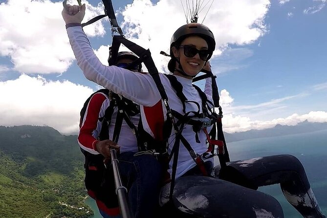 Private Full-day Paragliding and Kayaking at Lake Atitlan - Who will get the most from the $465 price