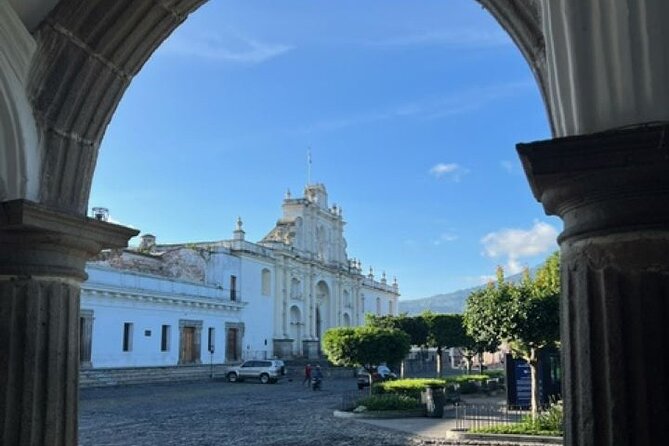 Private Transfer from Antigua to La Aurora Airport - Vehicle comfort, luggage, and the private group setup