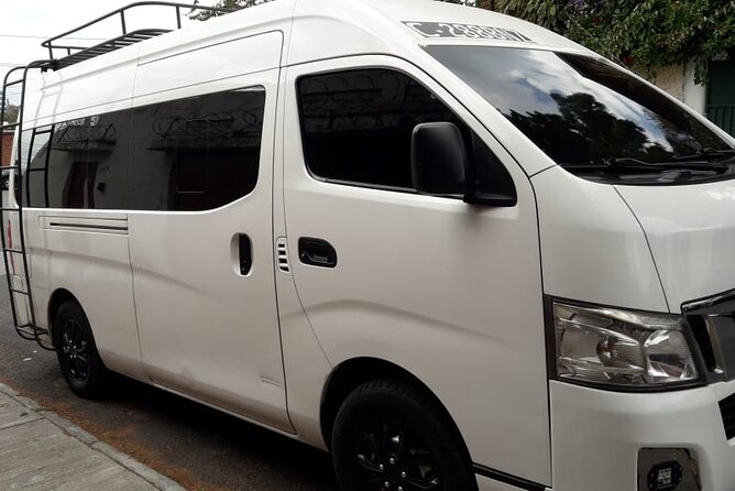 ¡PRIVATE TRANSPORT from La Antigua to Guatemala city! - Leaving Antigua without the usual transport fuss