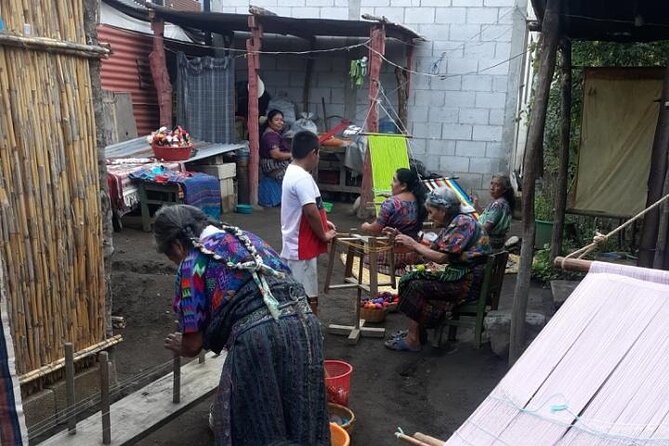 San Antonio Aguascalientes Weaving Tour from Antigua - Making corn tortillas before lunch