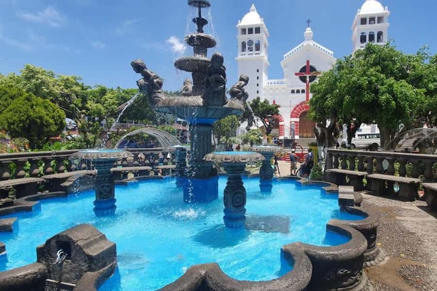 San Salvador: Full Day Ruta de Las Flores and Coffee Farm - Juayúa: colonial streets and historic churches